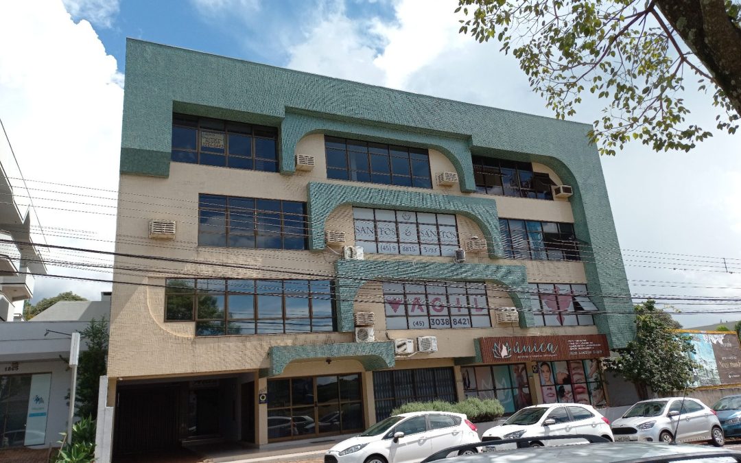 Sala comercial 55 m2, sala 204, Ed. Átila